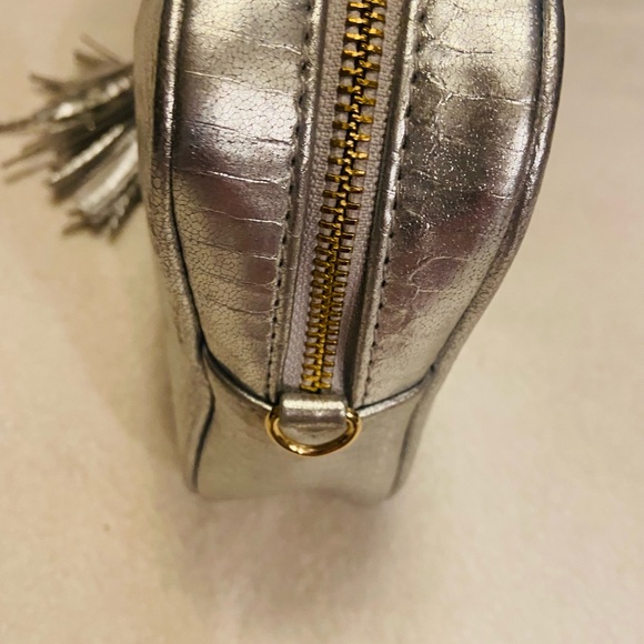 Victoria’s Secret Animal Print Silver GUC - Picture 7 of 8